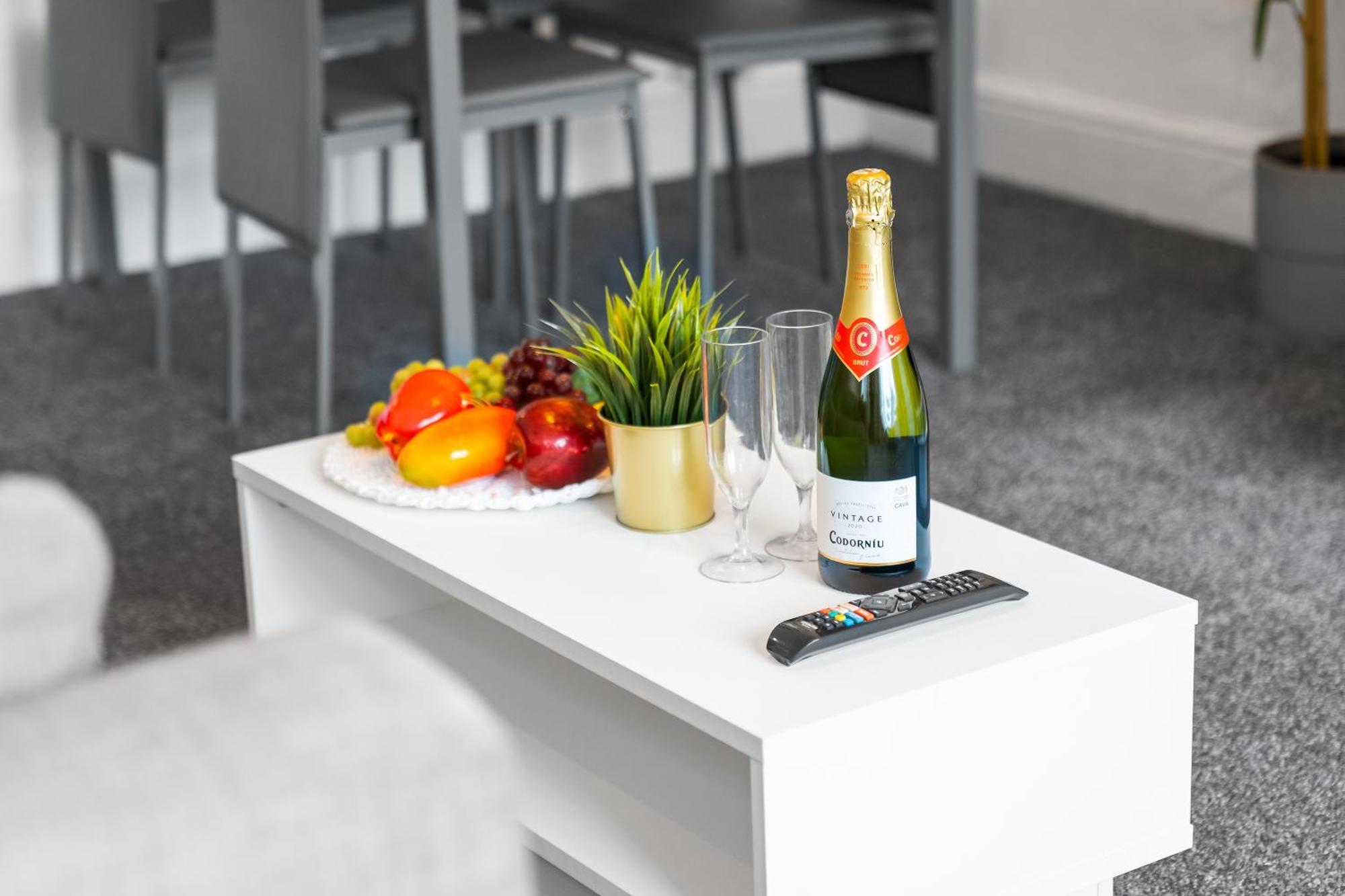 Harborne 2 Bedroom House - Parking - Smart Tv - Wifi - 62W バーミンガム エクステリア 写真